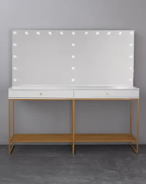 Робоче місце-дзеркало LED-лампочки Camelia VM734